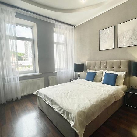 Apartamento Куліша 41, Помешкання В Центрі Біля Тц Форум Leópolis Exterior foto