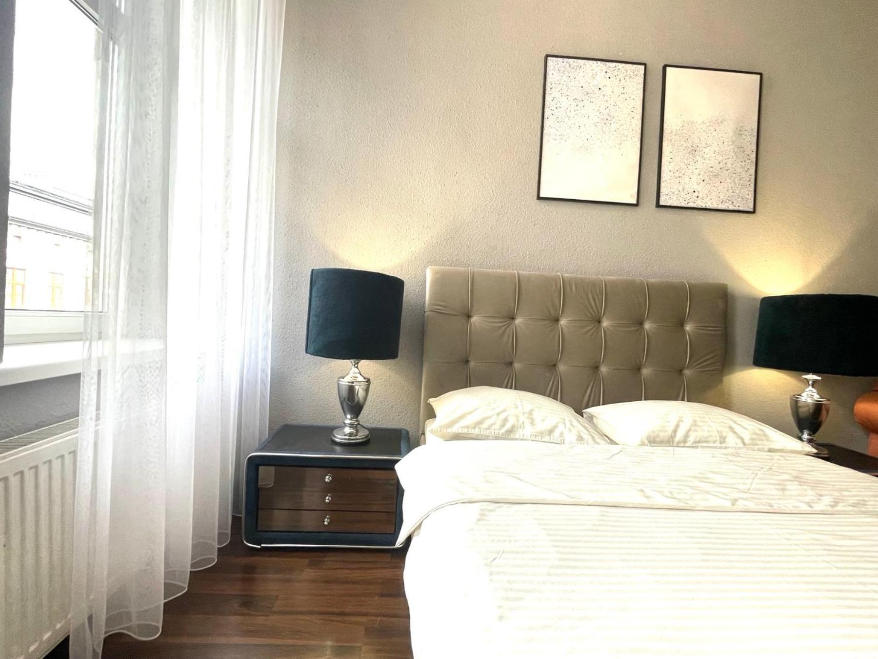 Apartamento Куліша 41, Помешкання В Центрі Біля Тц Форум Leópolis Exterior foto