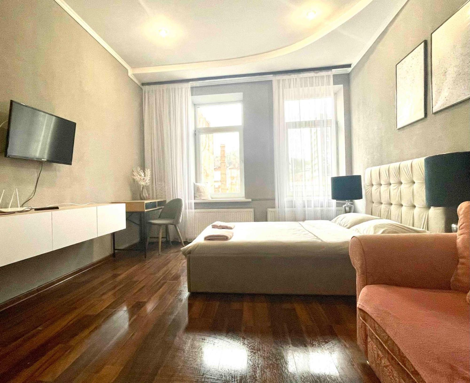 Apartamento Куліша 41, Помешкання В Центрі Біля Тц Форум Leópolis Exterior foto